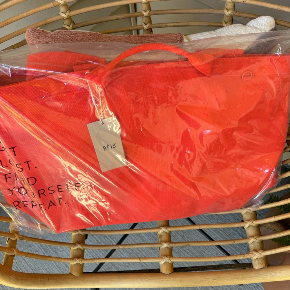 BEIS The Travel Tote in Flame NWT - Picture 2 of 8